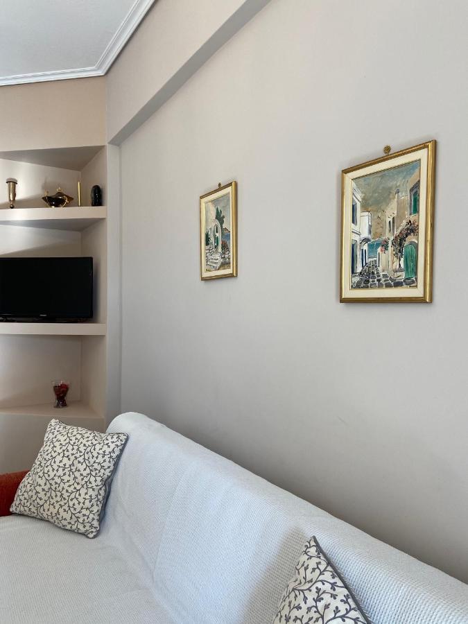 Mpanos Sea Apartment 2 Loutra Elenis Extérieur photo